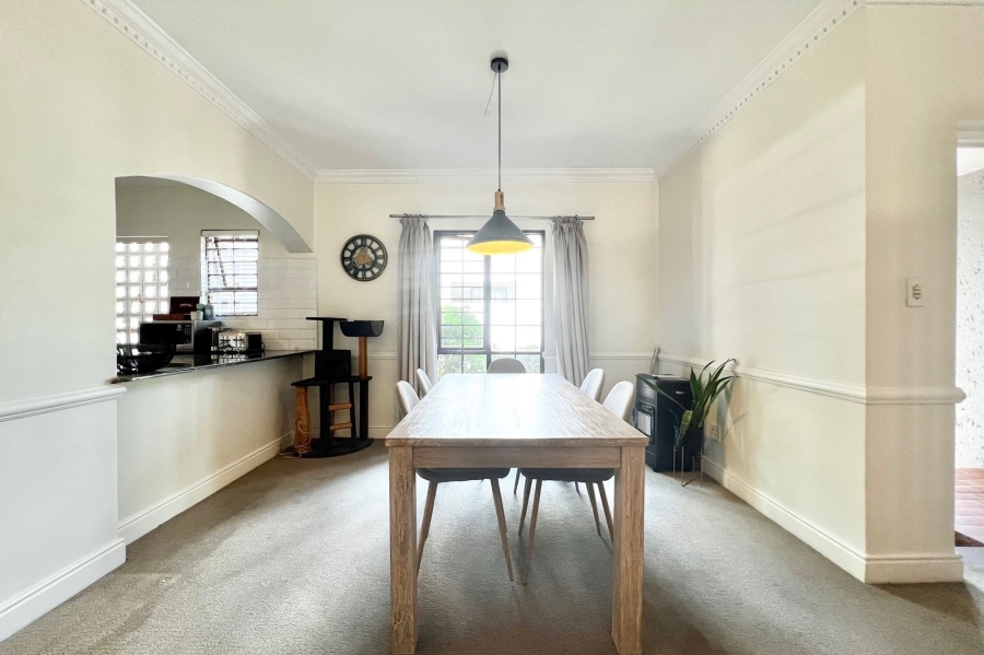 2 Bedroom Property for Sale in Dunkeld West Gauteng