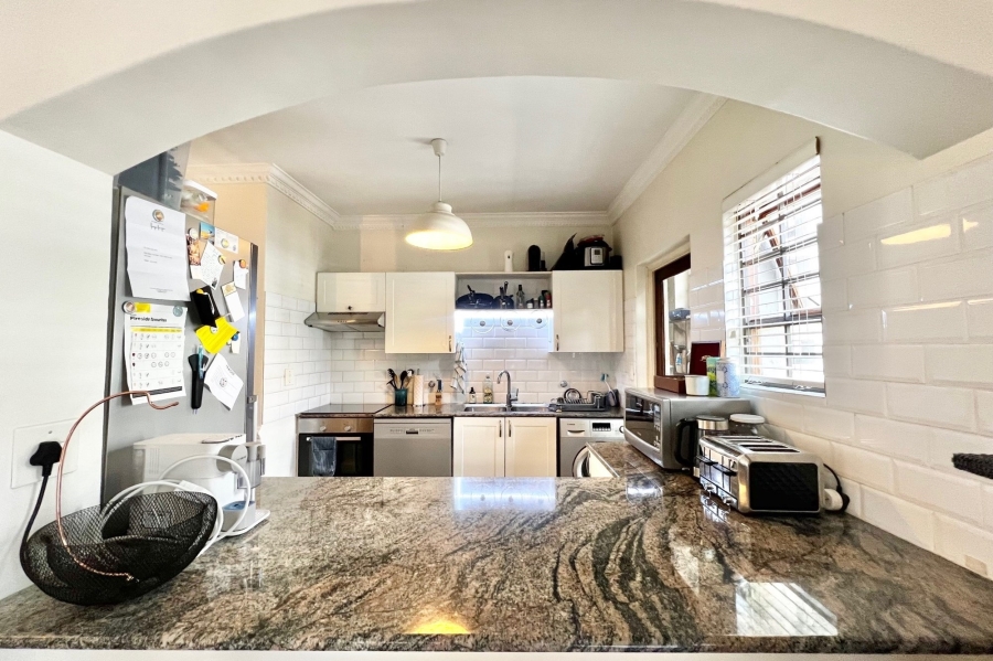 2 Bedroom Property for Sale in Dunkeld West Gauteng