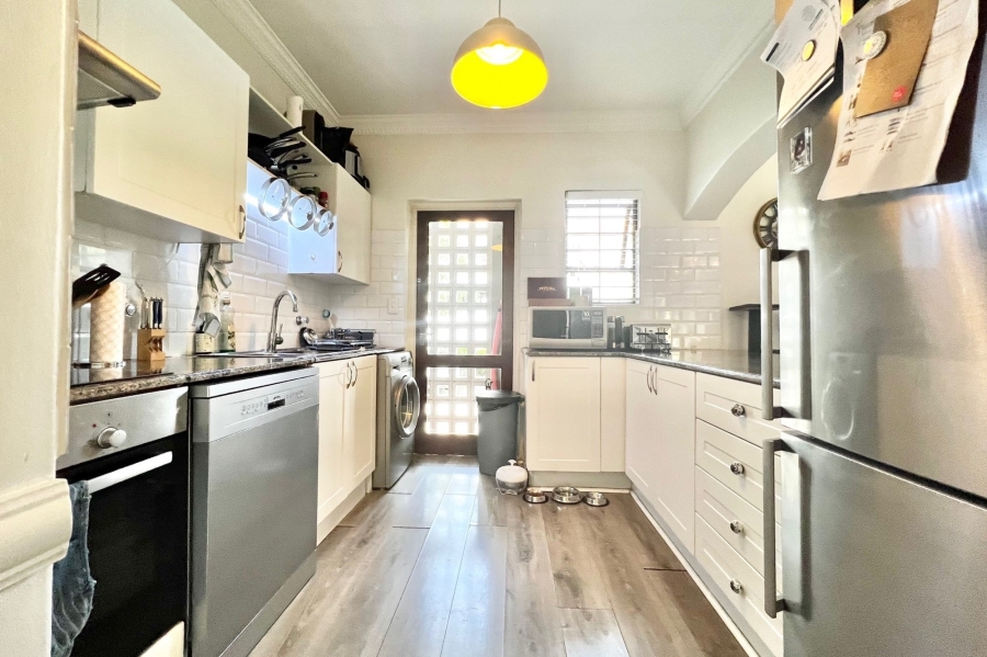 2 Bedroom Property for Sale in Dunkeld West Gauteng