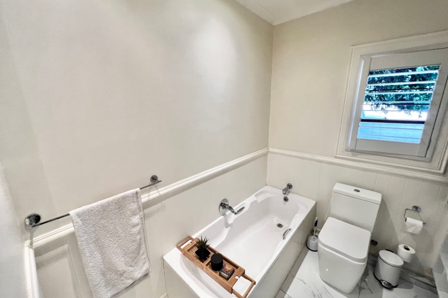 2 Bedroom Property for Sale in Dunkeld West Gauteng