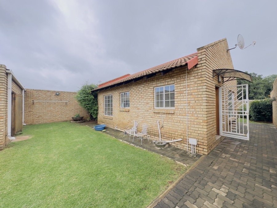 2 Bedroom Property for Sale in Albemarle Gauteng