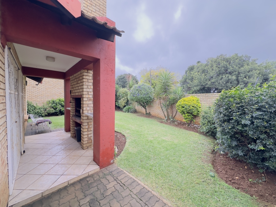 2 Bedroom Property for Sale in Albemarle Gauteng