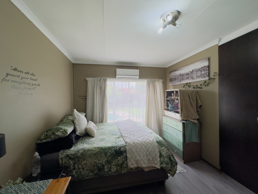 3 Bedroom Property for Sale in Verwoerdpark Gauteng