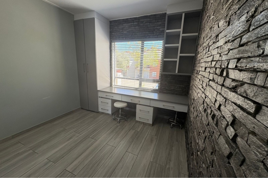 2 Bedroom Property for Sale in Jackal Creek Golf Estate Gauteng