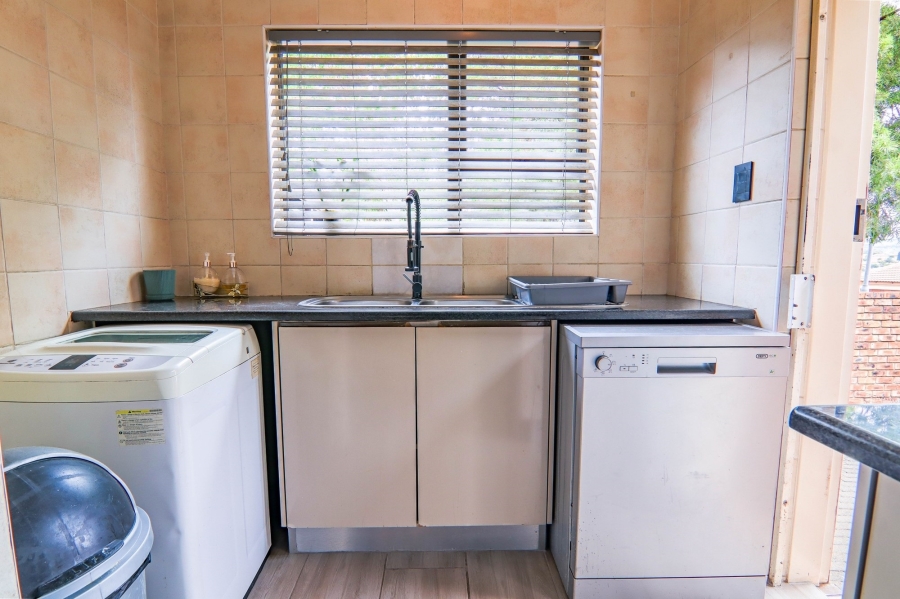 4 Bedroom Property for Sale in Thatchfield Estate Gauteng