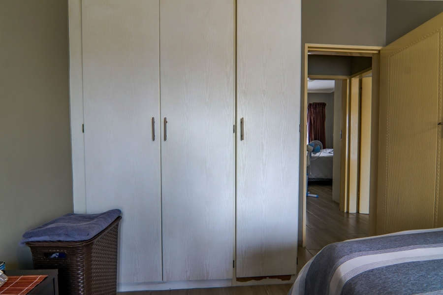 4 Bedroom Property for Sale in Thatchfield Estate Gauteng