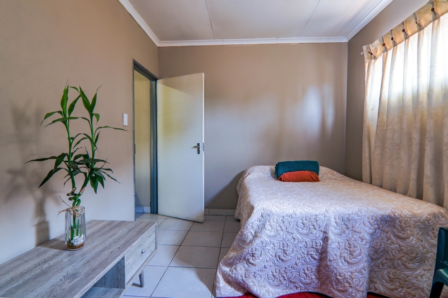 4 Bedroom Property for Sale in Thatchfield Estate Gauteng