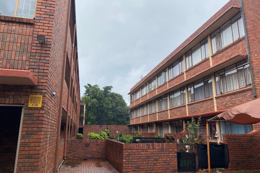 2 Bedroom Property for Sale in Pretoria North Gauteng