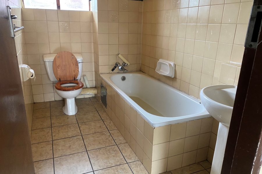 2 Bedroom Property for Sale in Pretoria North Gauteng