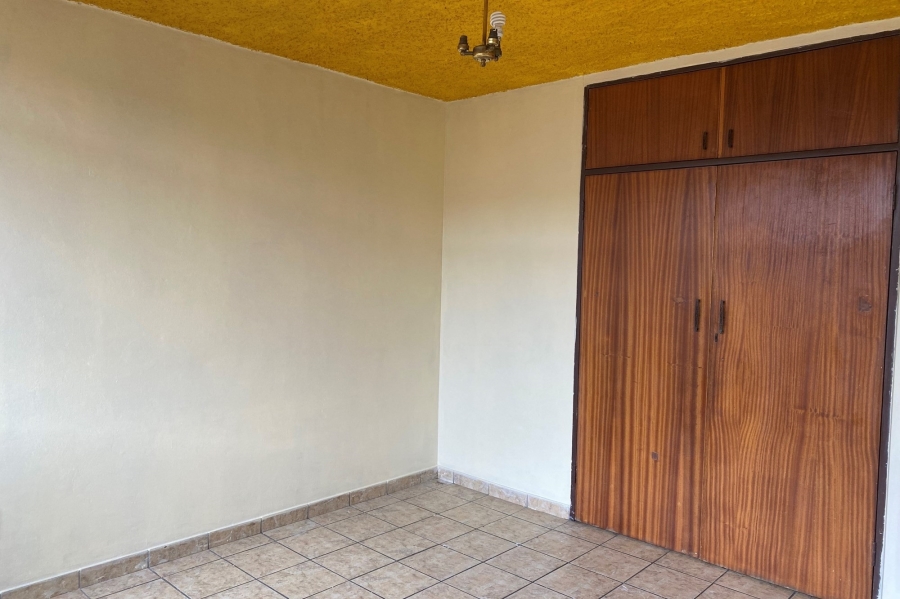 2 Bedroom Property for Sale in Pretoria North Gauteng
