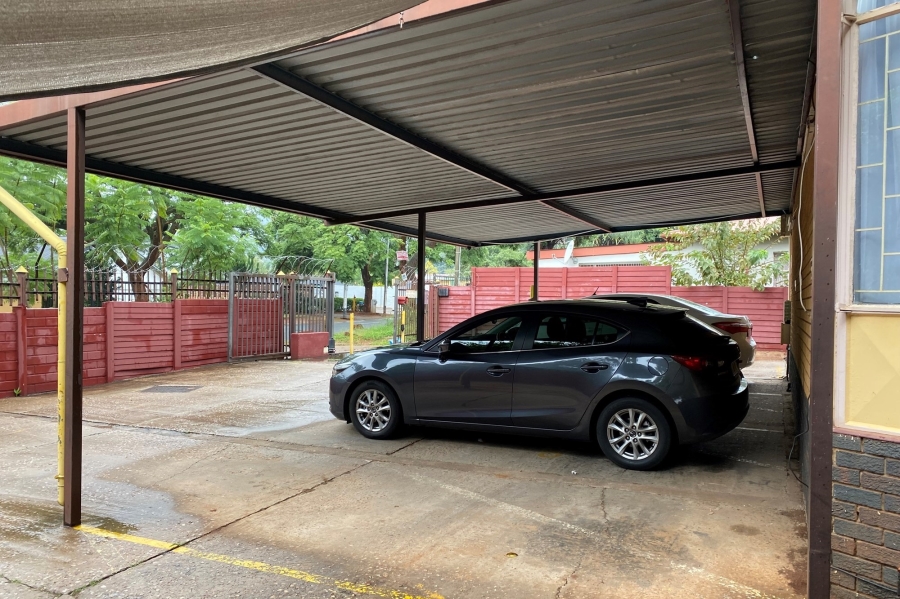 2 Bedroom Property for Sale in Pretoria North Gauteng