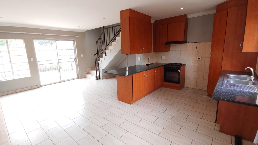 3 Bedroom Property for Sale in Annlin Gauteng
