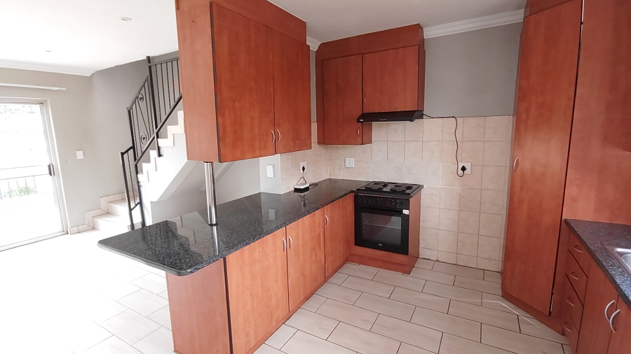 3 Bedroom Property for Sale in Annlin Gauteng