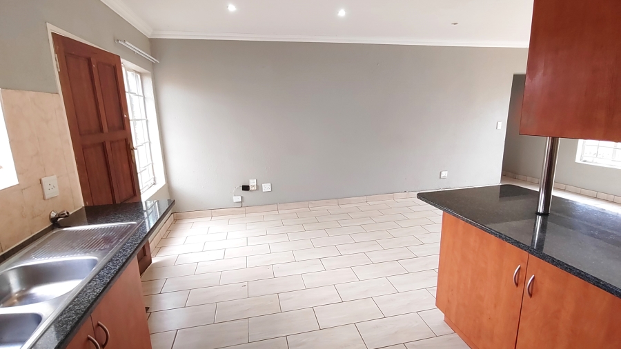 3 Bedroom Property for Sale in Annlin Gauteng
