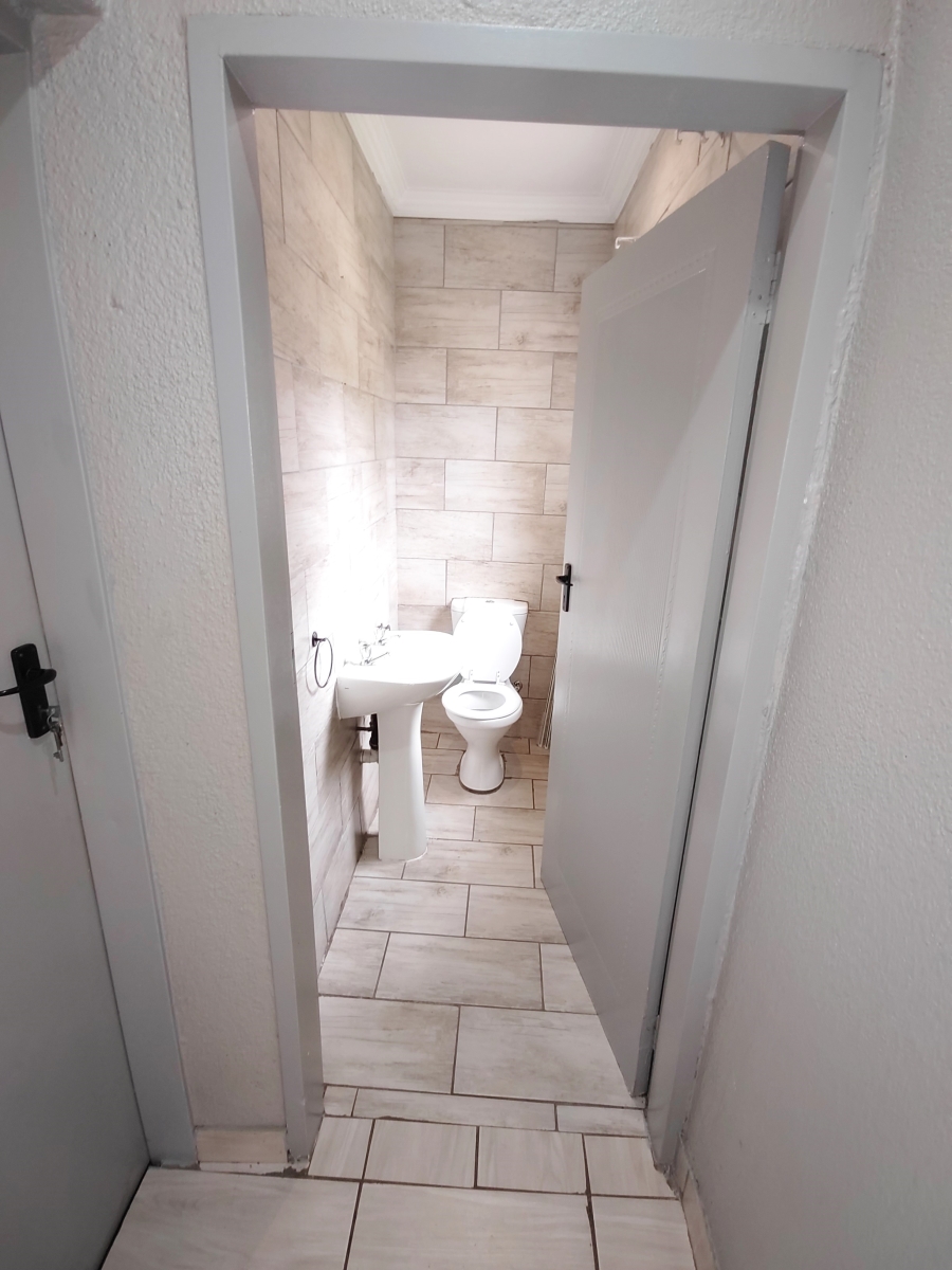 3 Bedroom Property for Sale in Annlin Gauteng