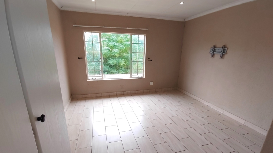 3 Bedroom Property for Sale in Annlin Gauteng