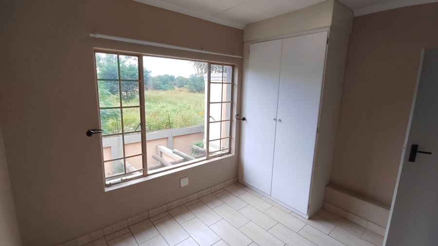 3 Bedroom Property for Sale in Annlin Gauteng