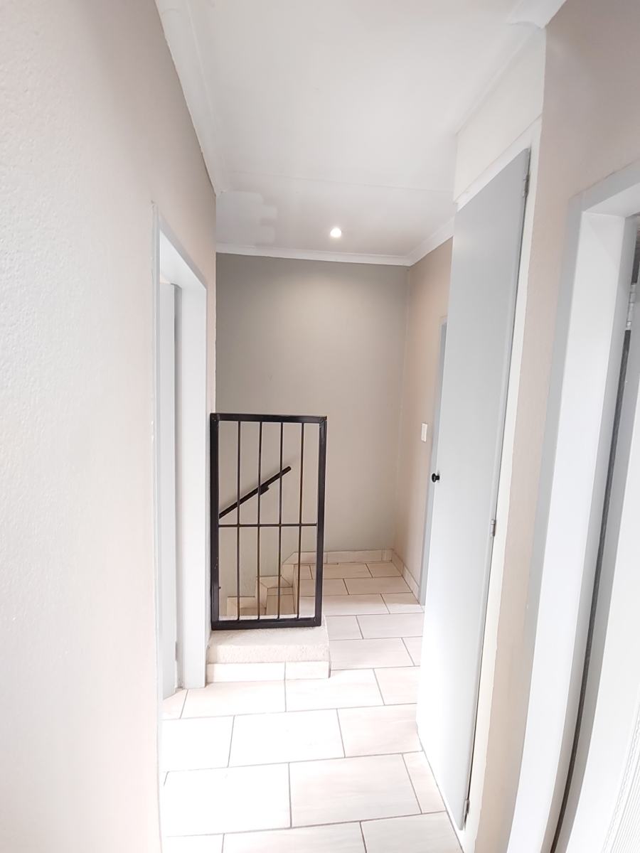 3 Bedroom Property for Sale in Annlin Gauteng