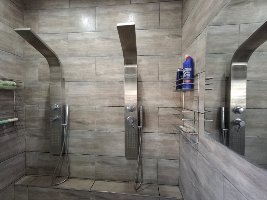 4 Bedroom Property for Sale in Ravenswood Gauteng