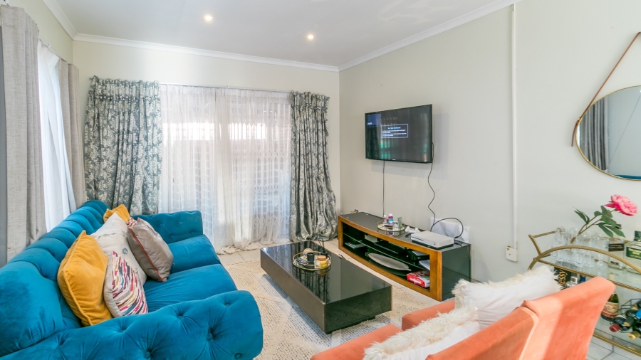 3 Bedroom Property for Sale in Noordwyk Gauteng
