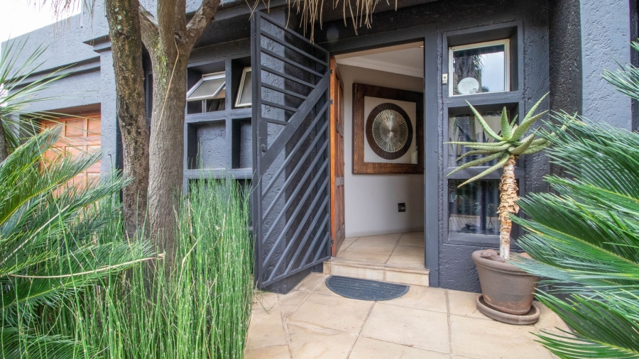 4 Bedroom Property for Sale in Glen Marais Gauteng