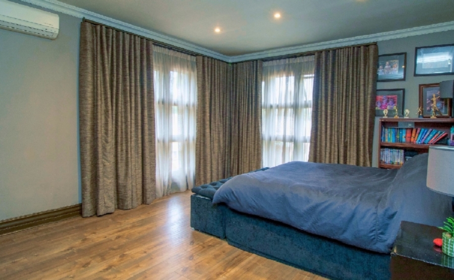 4 Bedroom Property for Sale in Glen Marais Gauteng