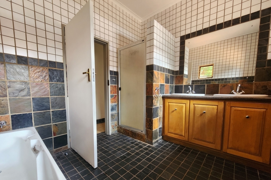 4 Bedroom Property for Sale in Murrayfield Gauteng
