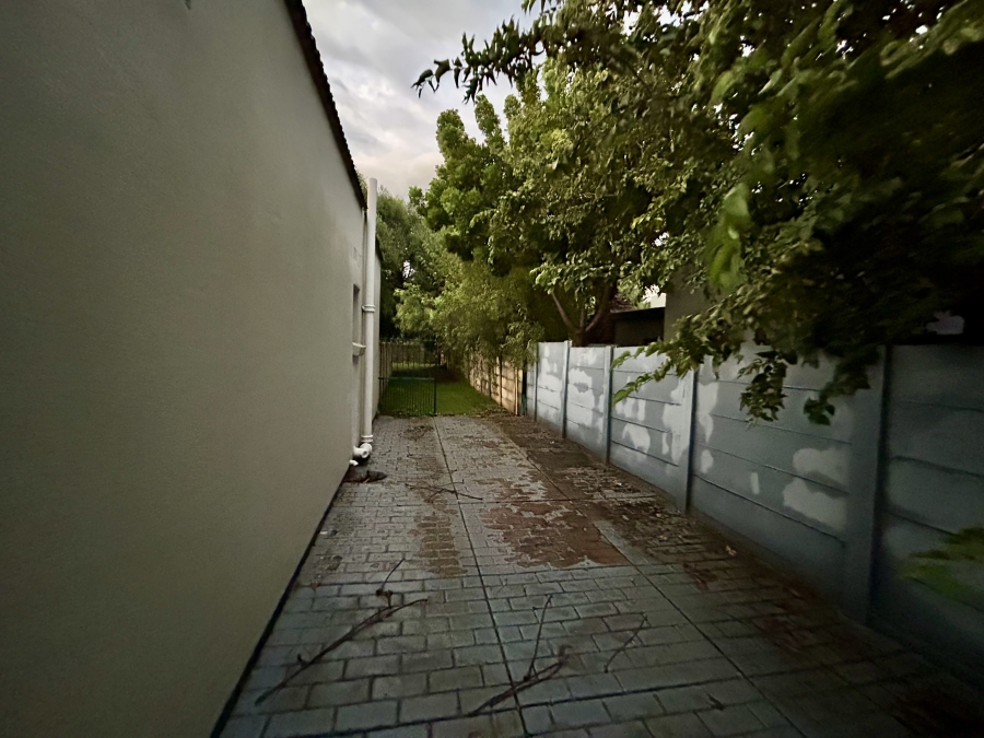 3 Bedroom Property for Sale in Dorandia Gauteng