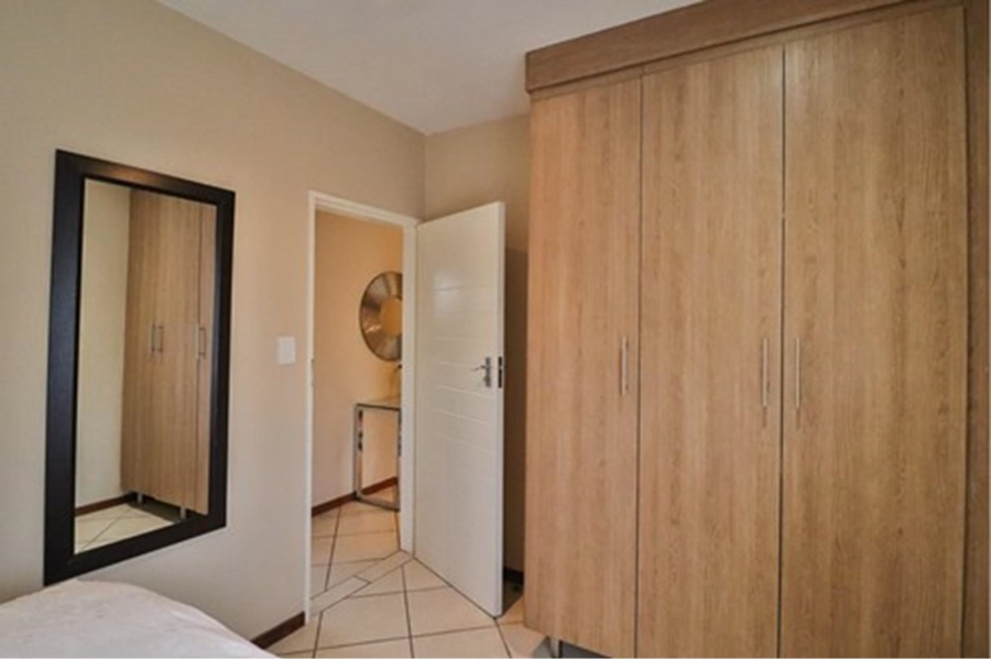 2 Bedroom Property for Sale in Monavoni Gauteng