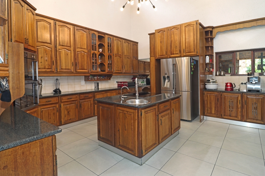 4 Bedroom Property for Sale in Randjesfontein A H Gauteng