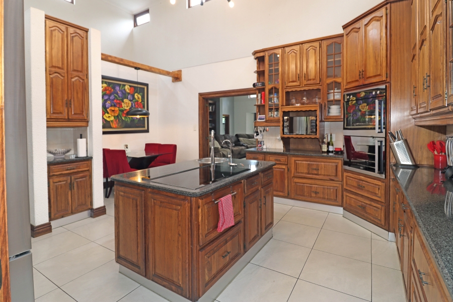 4 Bedroom Property for Sale in Randjesfontein A H Gauteng