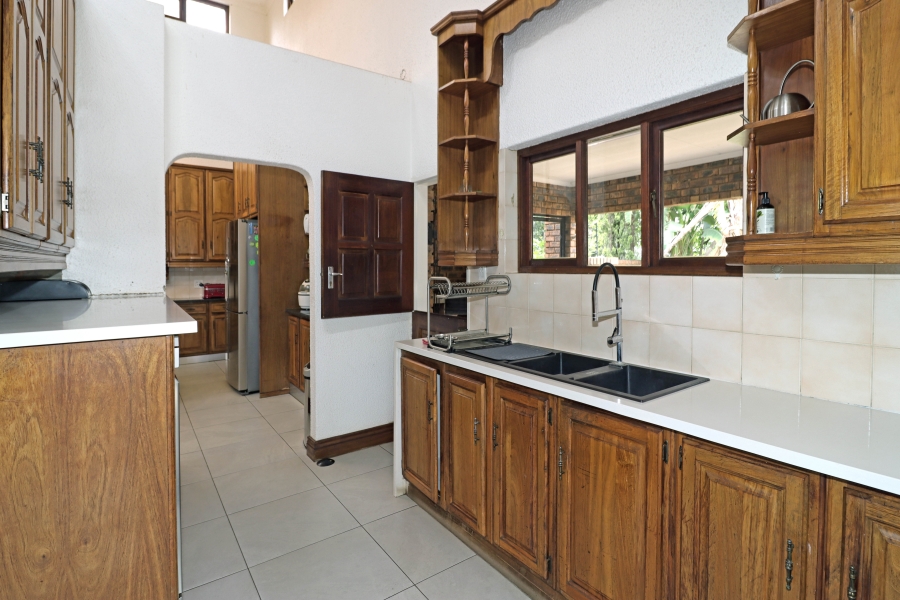 4 Bedroom Property for Sale in Randjesfontein A H Gauteng