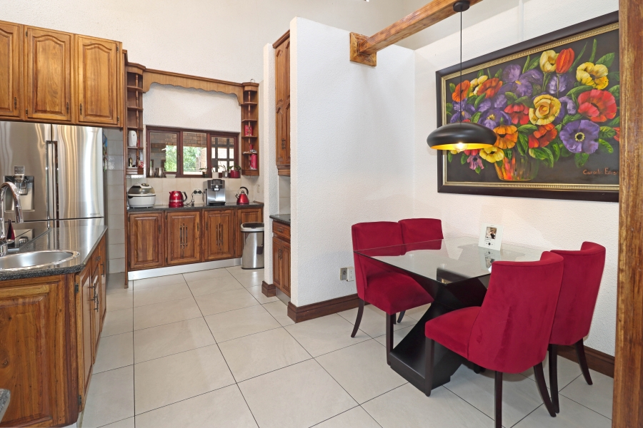 4 Bedroom Property for Sale in Randjesfontein A H Gauteng