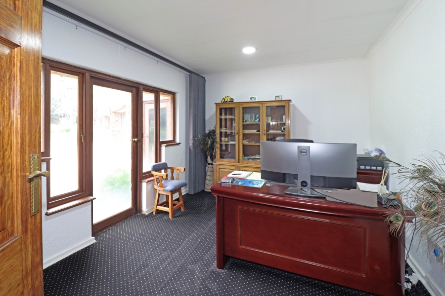 4 Bedroom Property for Sale in Randjesfontein A H Gauteng