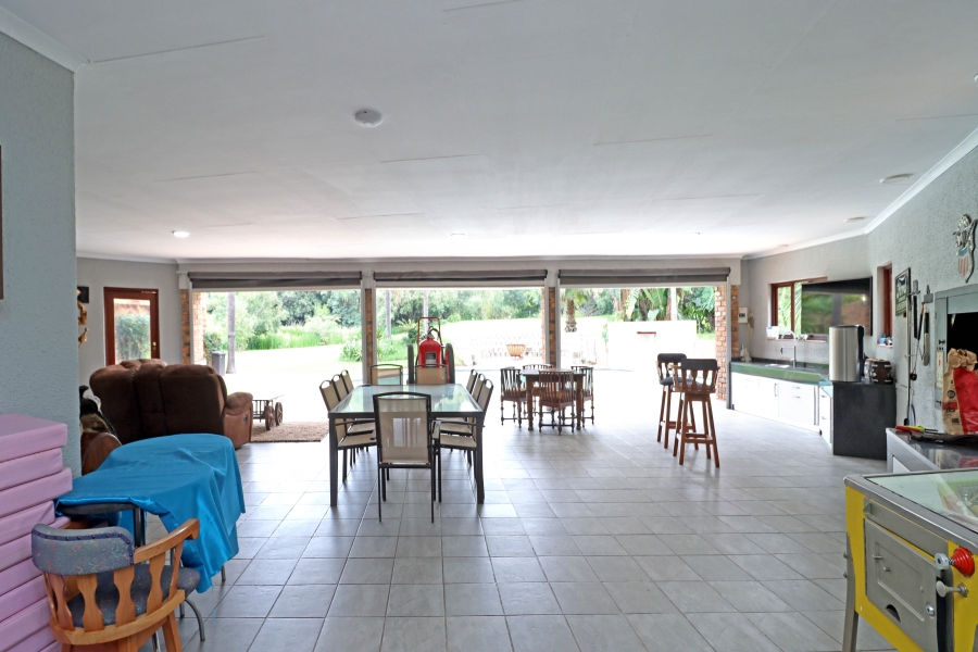 4 Bedroom Property for Sale in Randjesfontein A H Gauteng