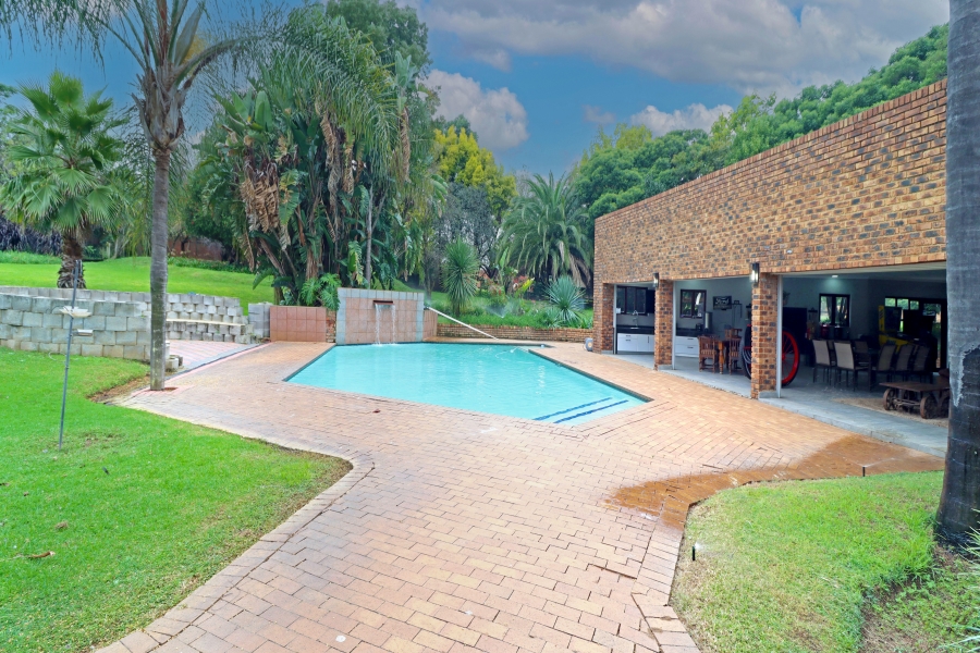 4 Bedroom Property for Sale in Randjesfontein A H Gauteng