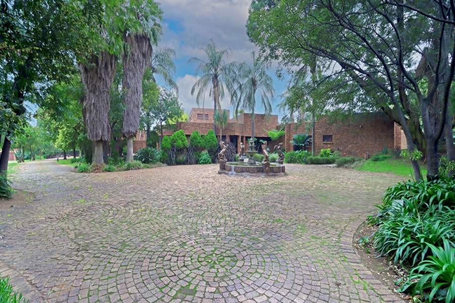 4 Bedroom Property for Sale in Randjesfontein A H Gauteng