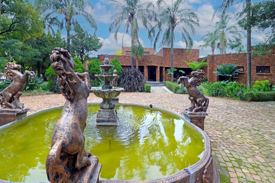 4 Bedroom Property for Sale in Randjesfontein A H Gauteng