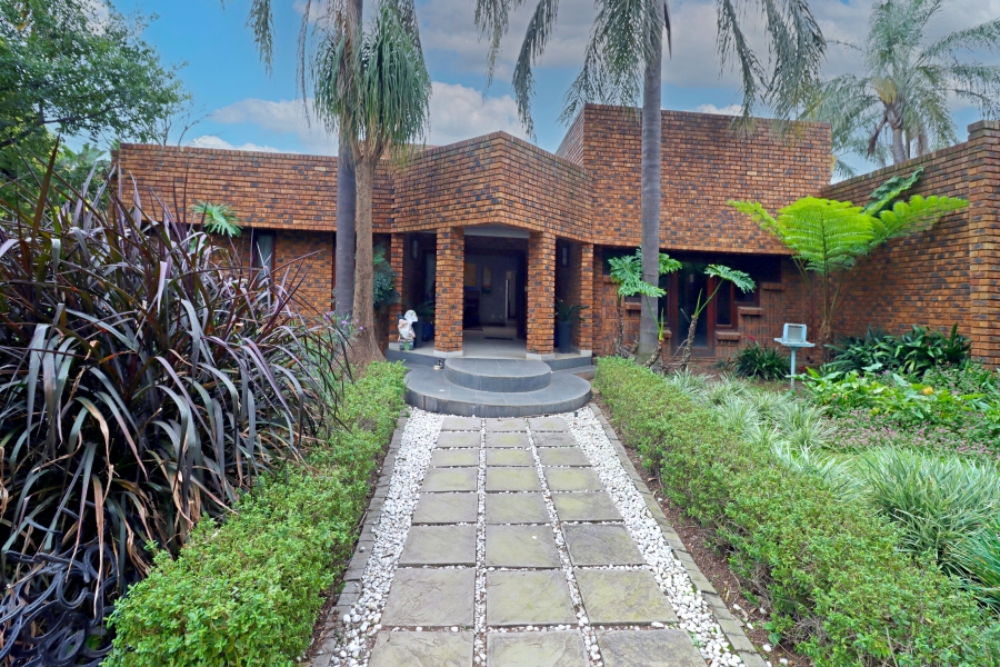 4 Bedroom Property for Sale in Randjesfontein A H Gauteng