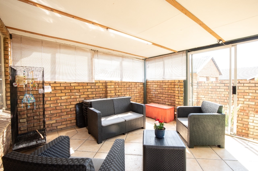 2 Bedroom Property for Sale in Amberfield Heights Gauteng