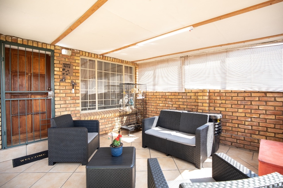 2 Bedroom Property for Sale in Amberfield Heights Gauteng