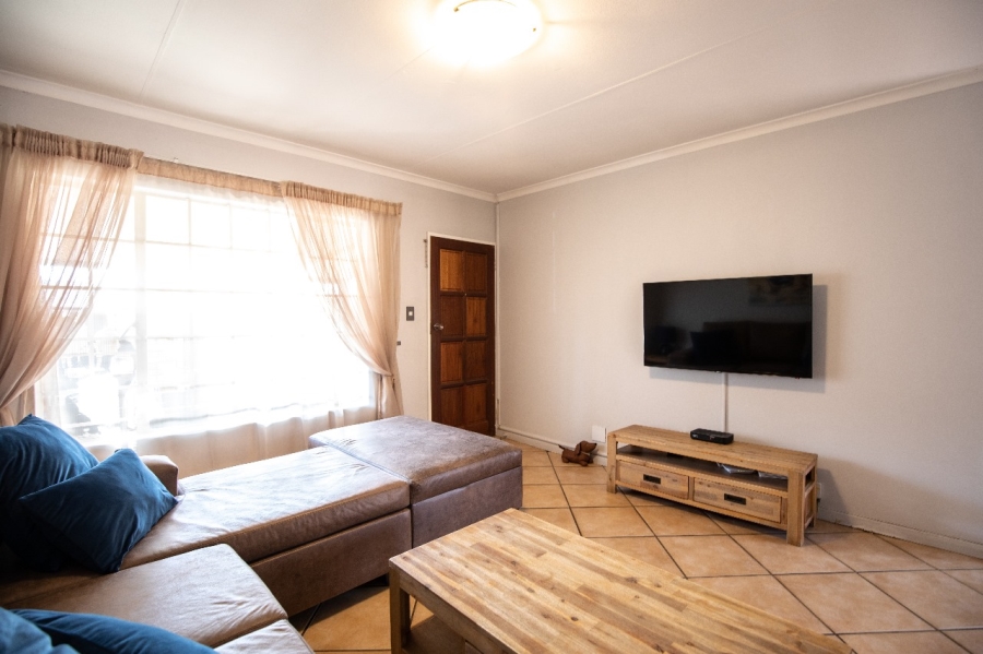 2 Bedroom Property for Sale in Amberfield Heights Gauteng