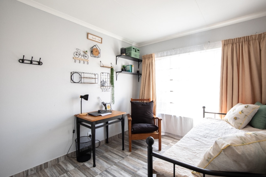 2 Bedroom Property for Sale in Amberfield Heights Gauteng