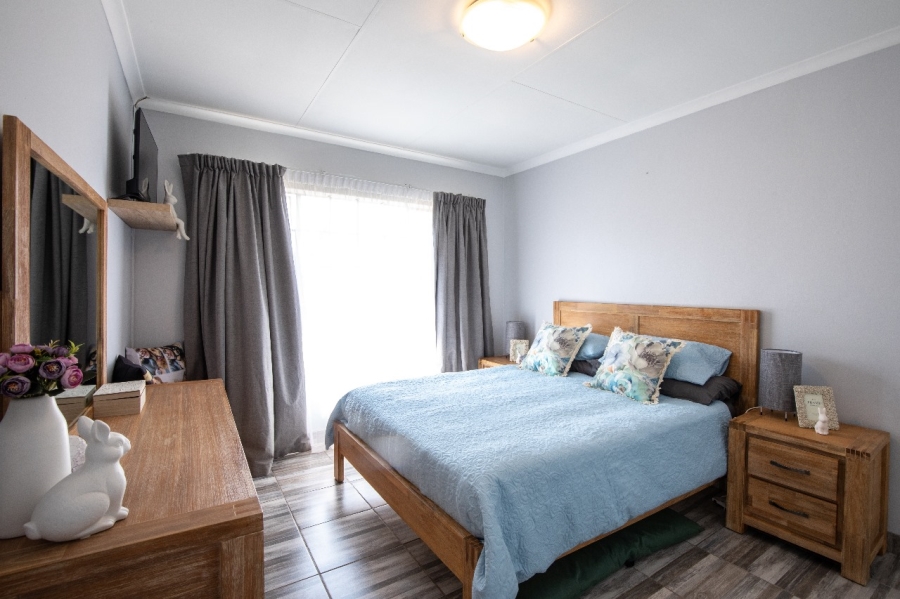 2 Bedroom Property for Sale in Amberfield Heights Gauteng