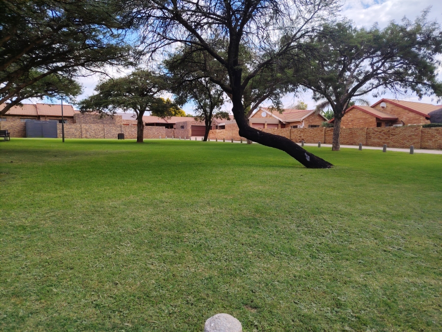 2 Bedroom Property for Sale in Amberfield Heights Gauteng