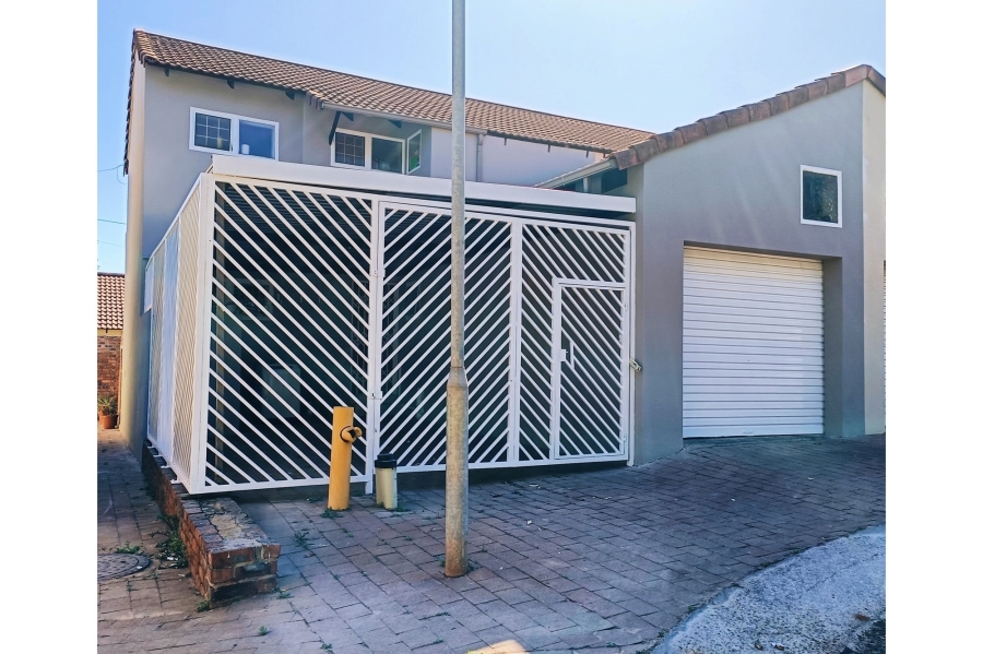 2 Bedroom Property for Sale in Hennopspark Gauteng