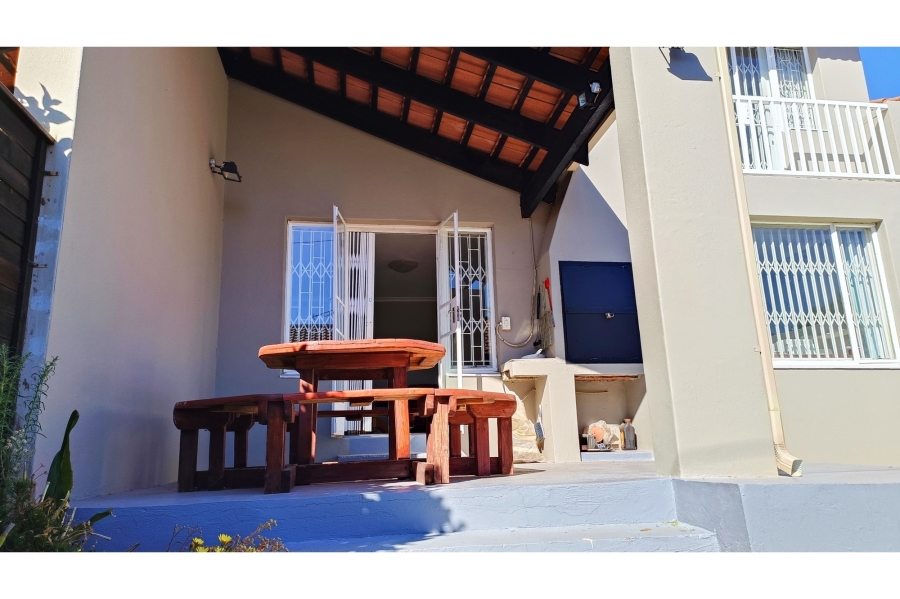 2 Bedroom Property for Sale in Hennopspark Gauteng