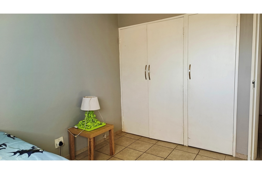 2 Bedroom Property for Sale in Hennopspark Gauteng