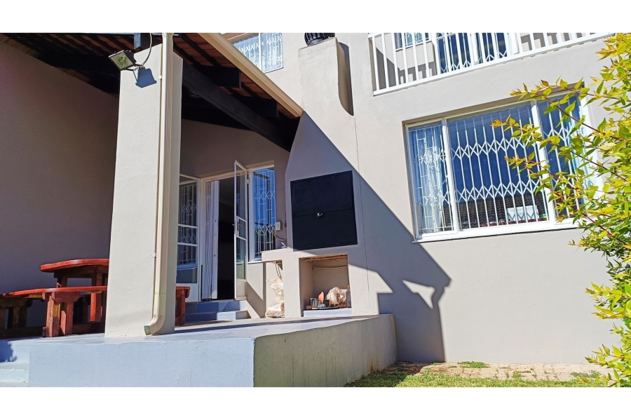 2 Bedroom Property for Sale in Hennopspark Gauteng