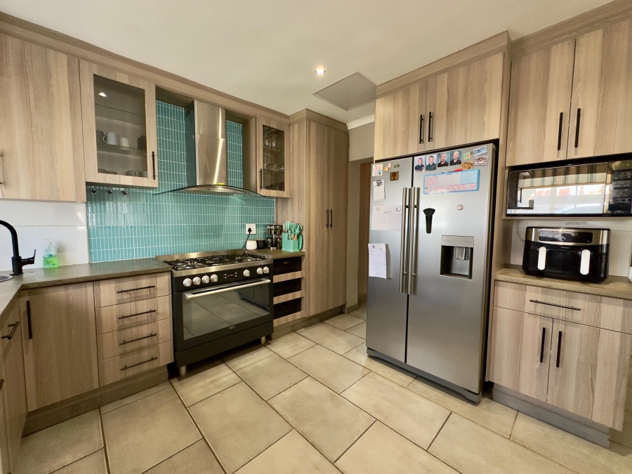3 Bedroom Property for Sale in Villieria Gauteng
